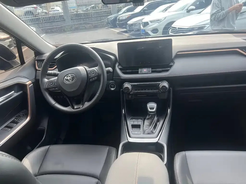 Toyota Wildlander 2025 из CN, фото 3