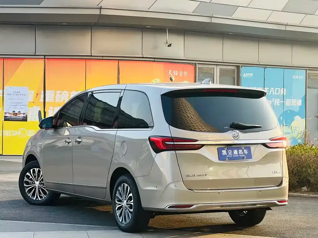 Buick GL8 2022 из CN, фото 4