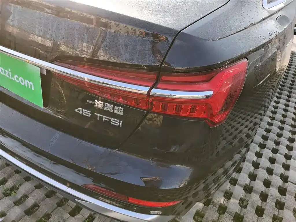 Audi A6L 2024 из CN, фото 4