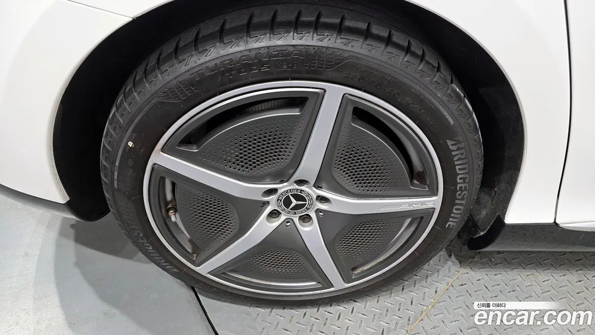 Mercedes-Benz EQE 2023 из KR, фото 8