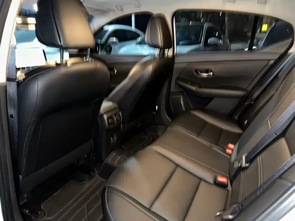 Nissan Sylphy 2023 из CN, фото 3