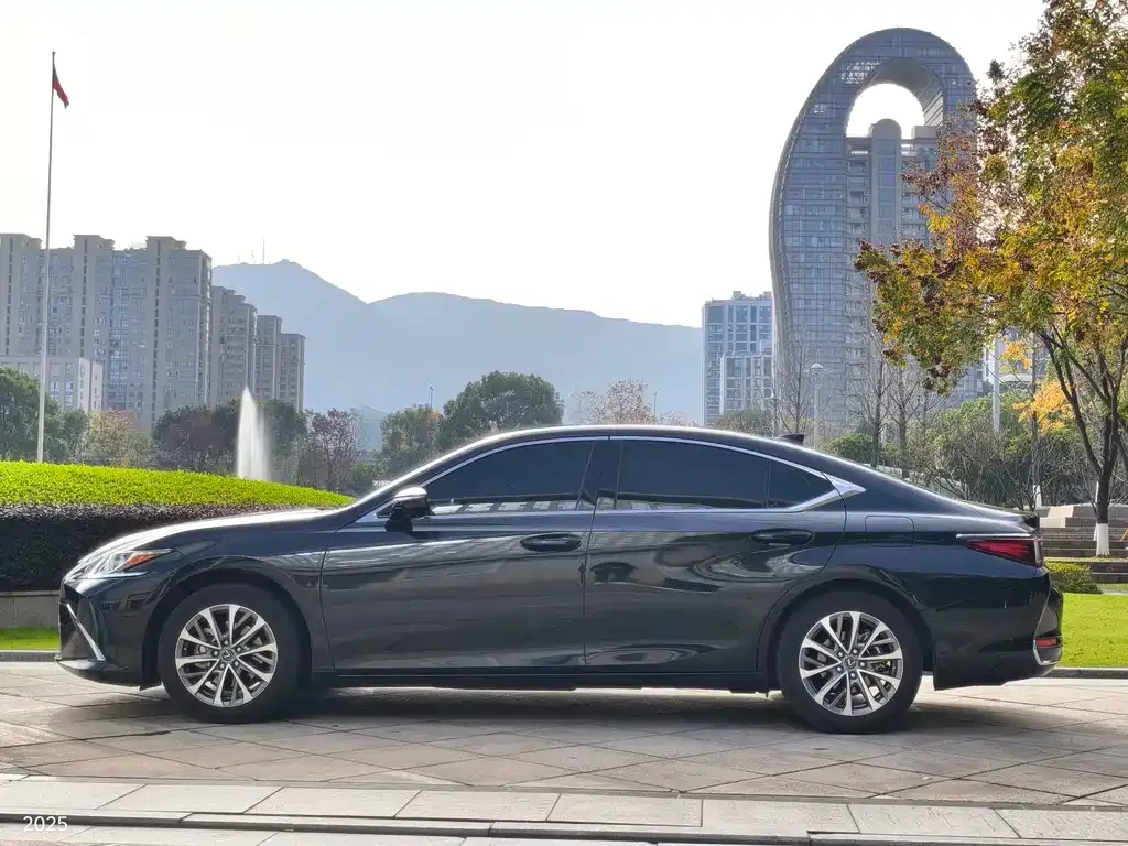 Lexus ES 2024 из CN, фото 7
