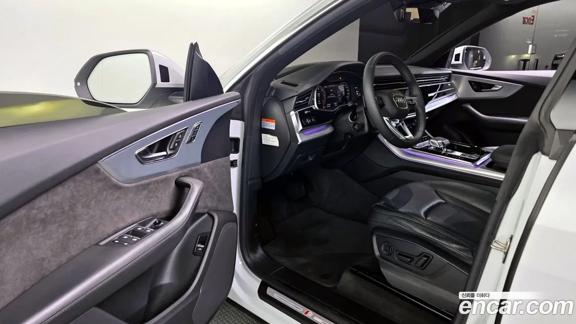 Audi Q8 2021 из KR, фото 2