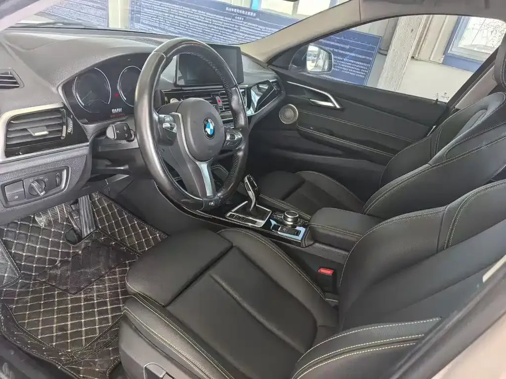 BMW 1 Series 2023 из CN, фото 9