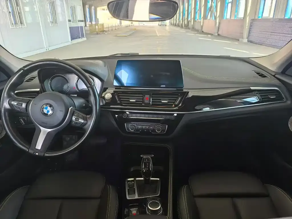 BMW 1 Series 2023 из CN, фото 2