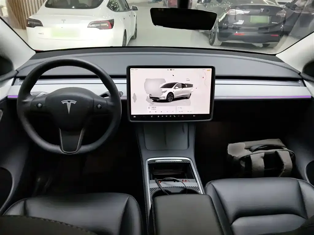 Tesla Model Y 2023 из CN, фото 3