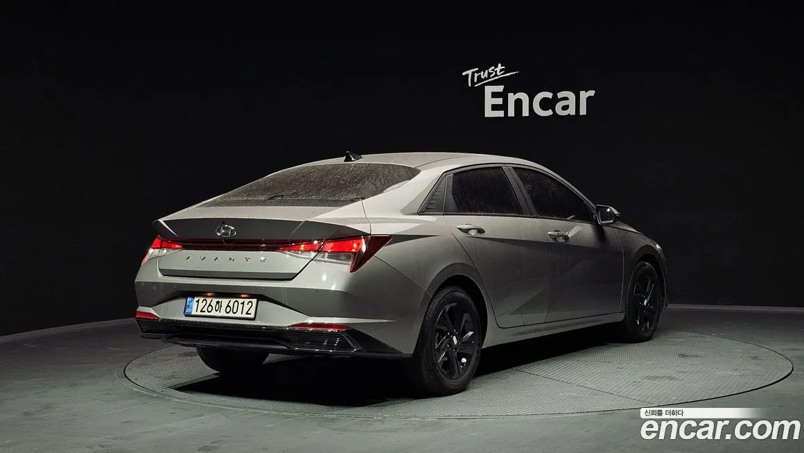 Hyundai AVANTE — фото 3