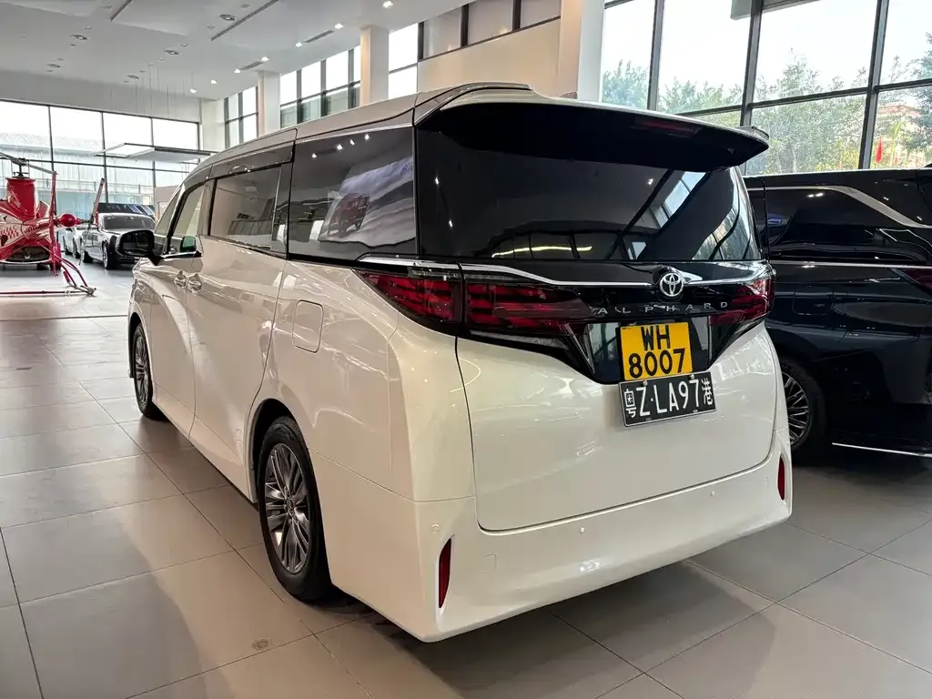 Toyota Alphard 2025 из CN, фото 6