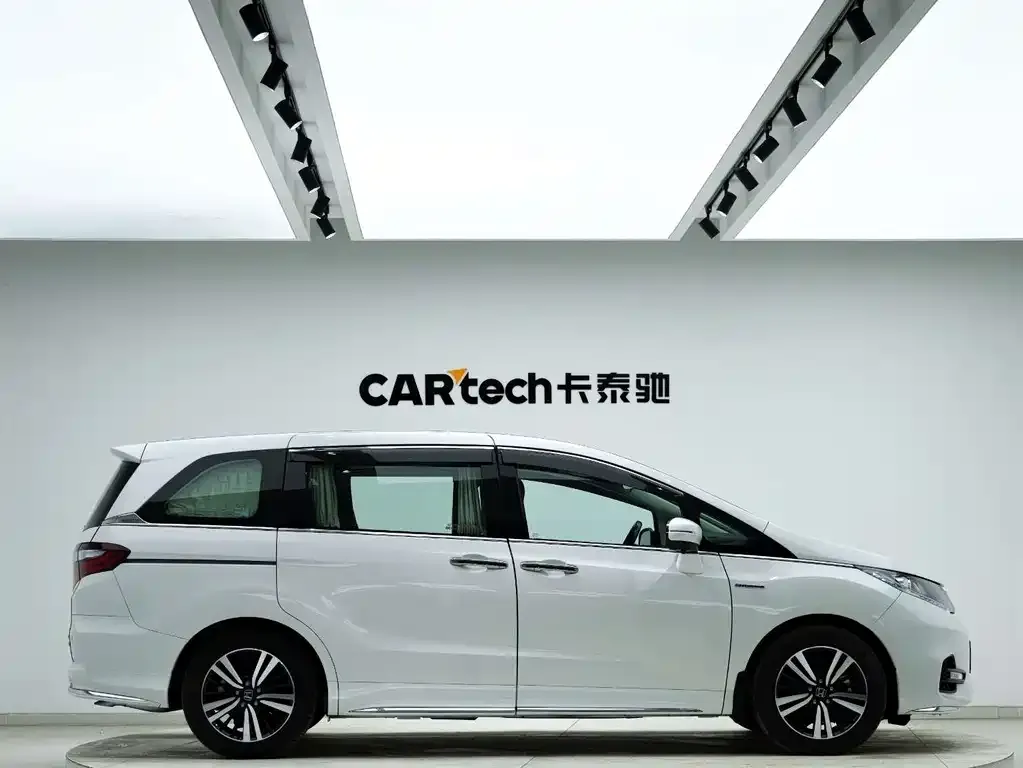Honda Odyssey — фото 4