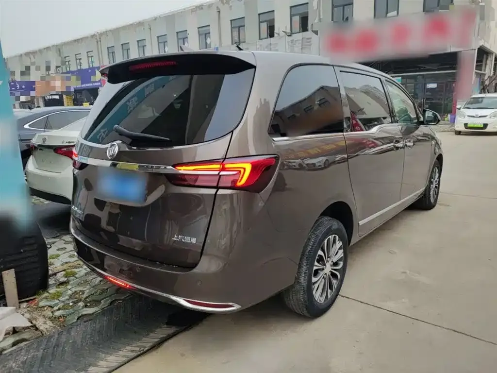 Buick GL8 2022 из CN, фото 6