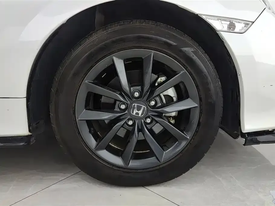 Honda Civic — фото 7