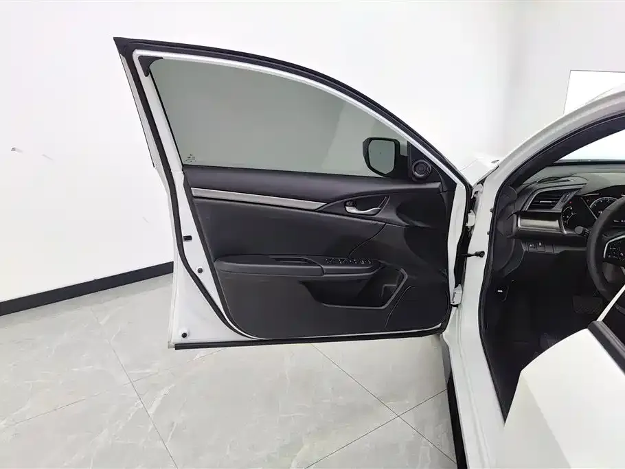 Honda Civic — фото 5