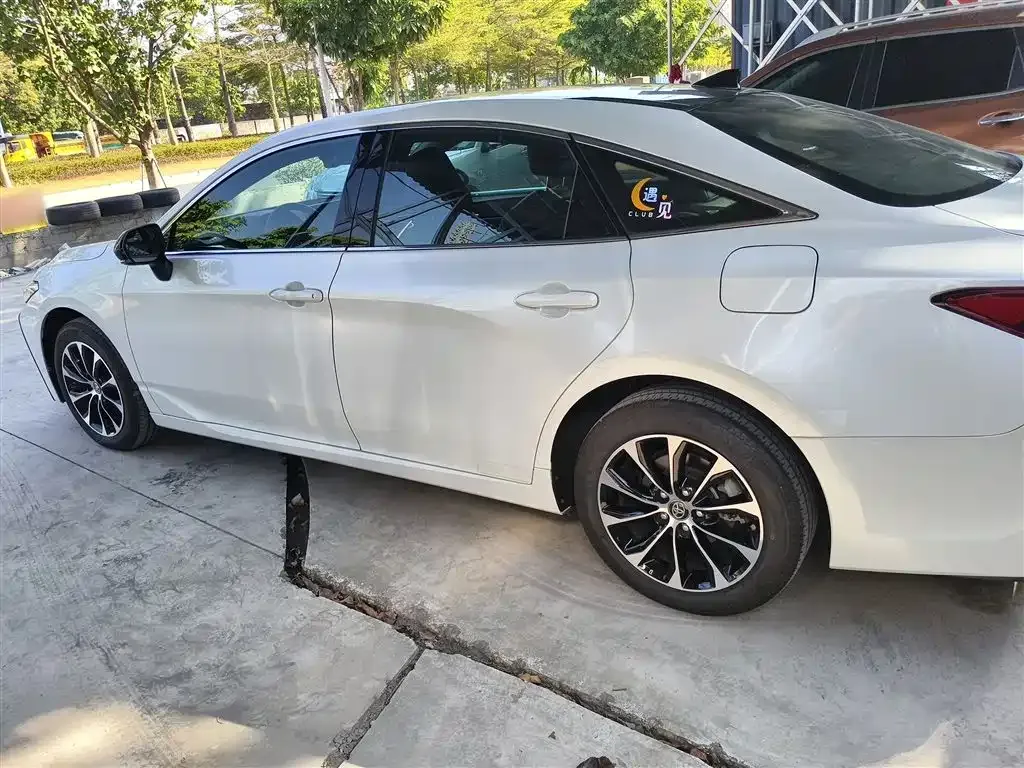 Toyota Avalon 2023 из CN, фото 10
