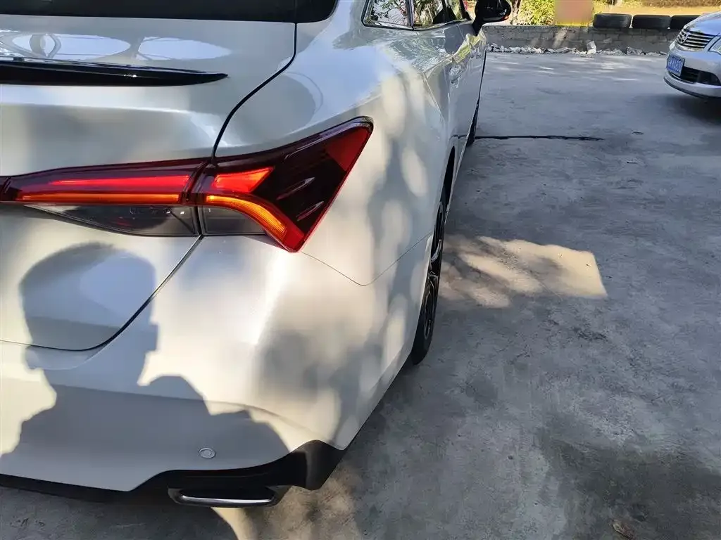 Toyota Avalon 2023 из CN, фото 4