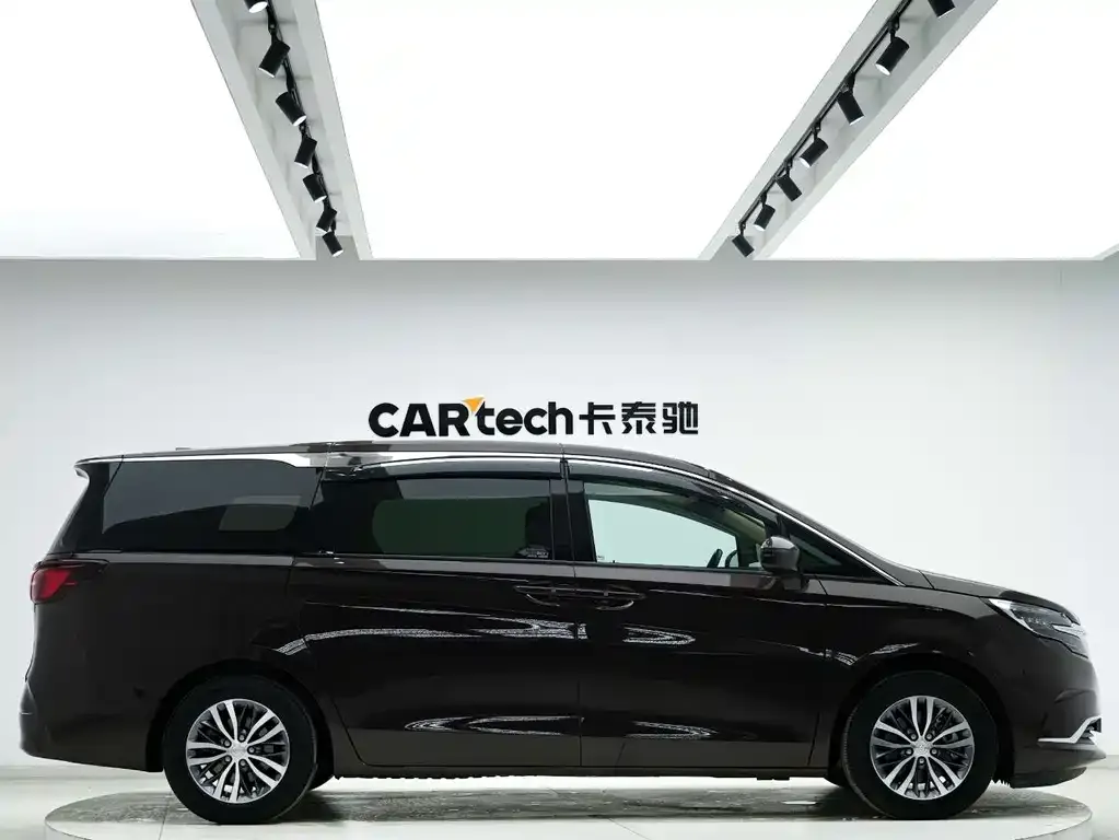 Buick GL8 2021 из CN, фото 8