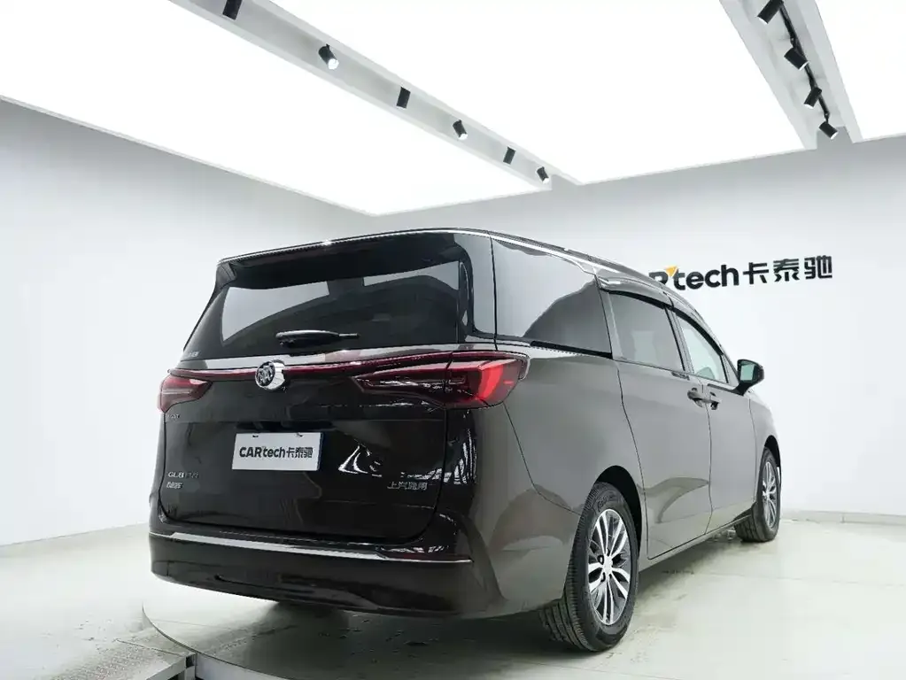 Buick GL8 2021 из CN, фото 3