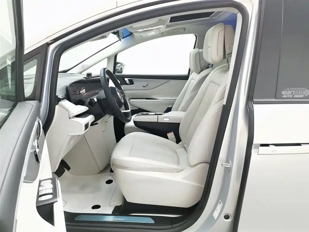 Buick GL8 Hybrid 2024 из CN, фото 10
