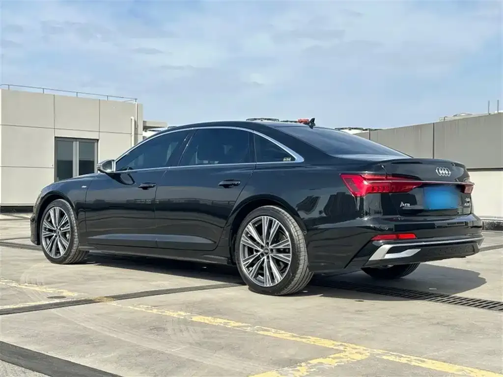 Audi A6L 2025 из CN, фото 8