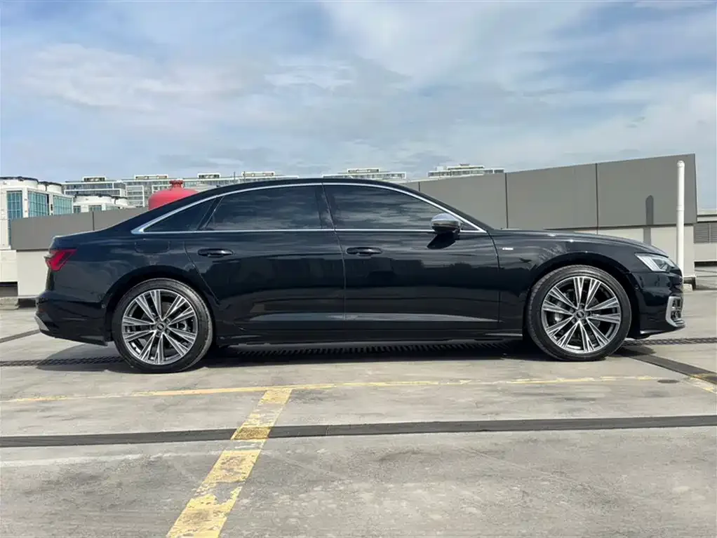 Audi A6L 2025 из CN, фото 10