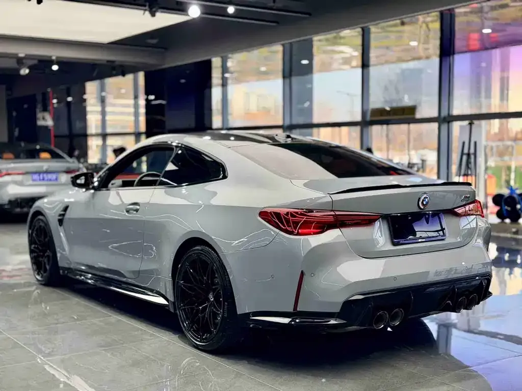 BMW M4 2025 из CN, фото 4