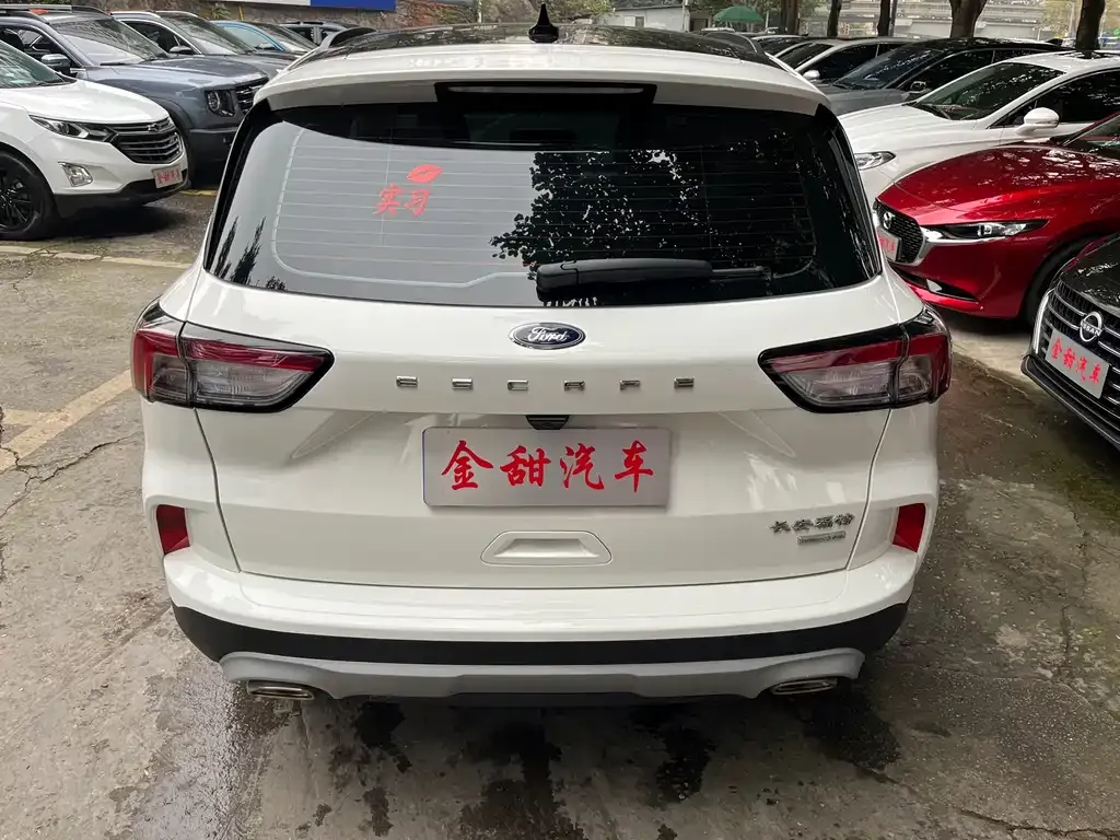 Ford Escape 2023 из CN, фото 3