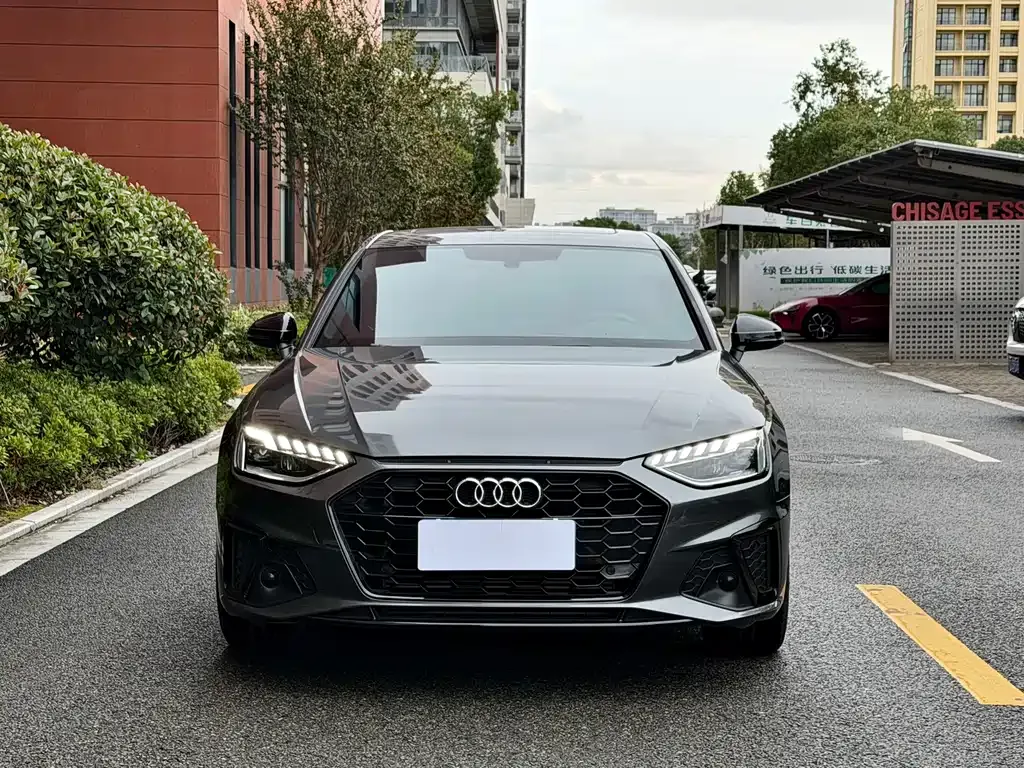 Audi A4L 2024 из CN, фото 10
