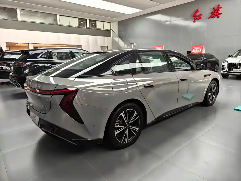 Hongqi EH7 2024 из CN, фото 2