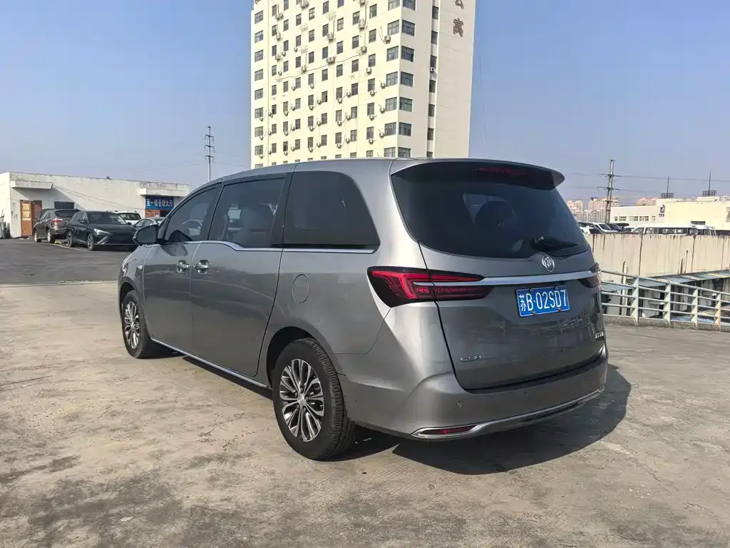 Buick GL8 2023 из CN, фото 7
