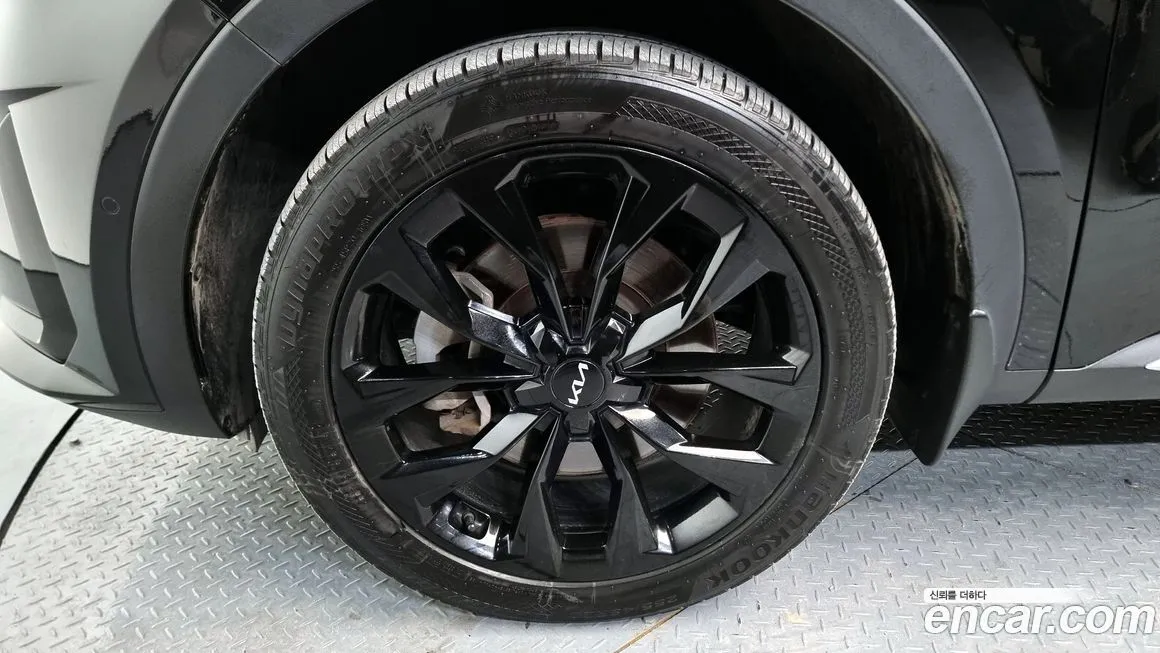 Kia Sorento — фото 10