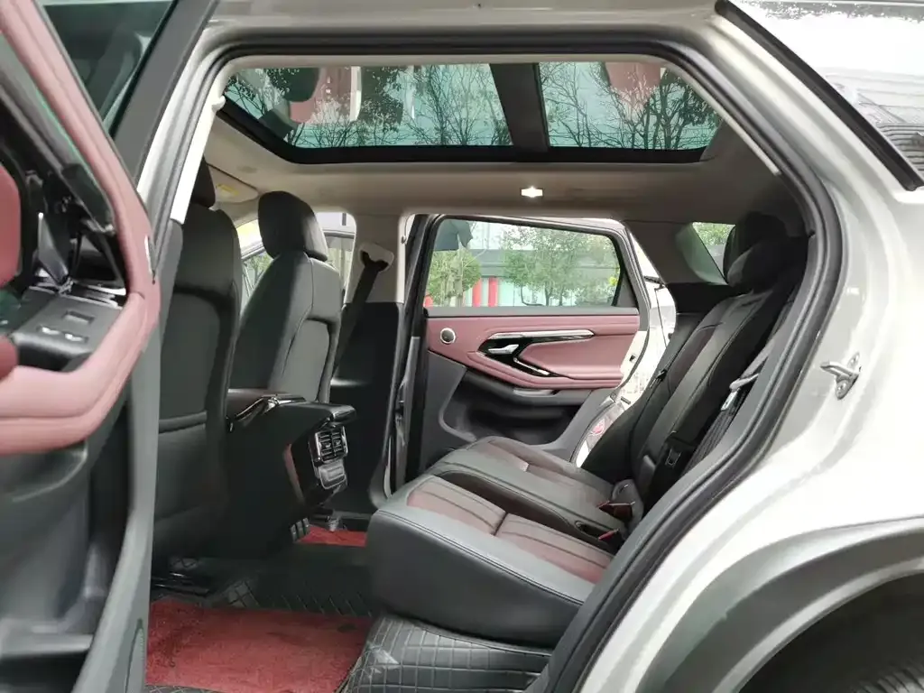 Land Rover Evoque 2023 из CN, фото 4