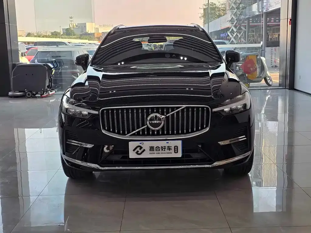 Volvo XC60 2023 из CN, фото 8