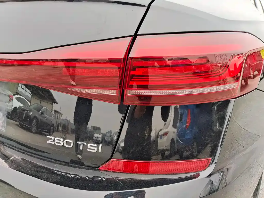 Volkswagen Passat — фото 8
