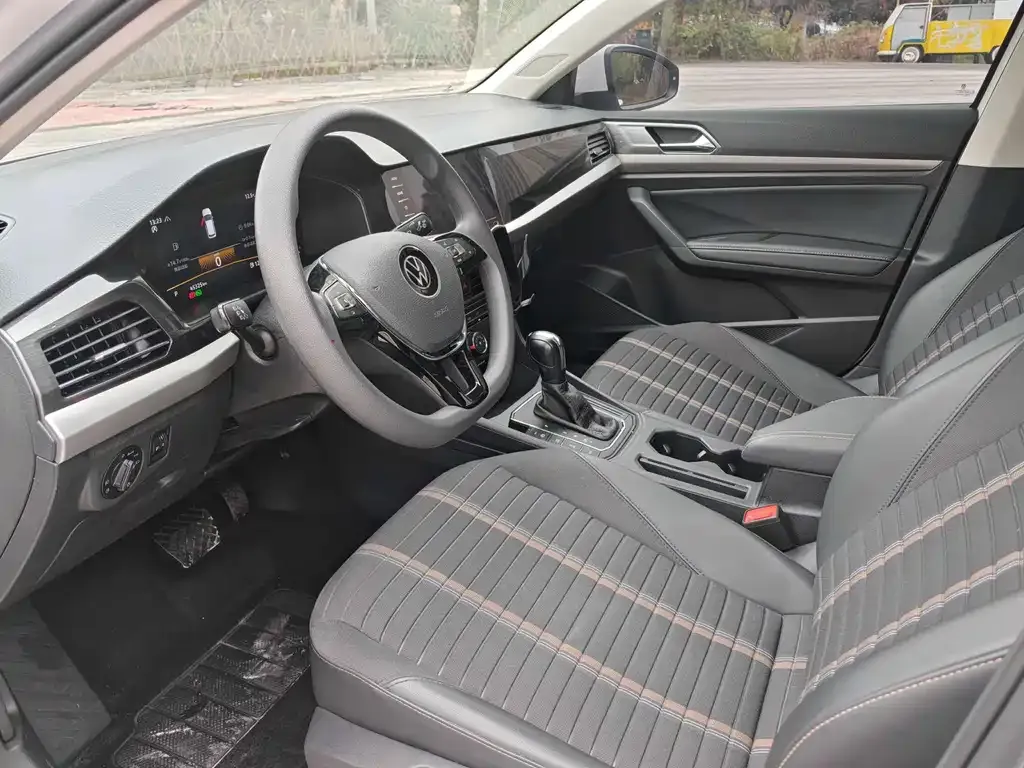 Volkswagen Lavida 2022 из CN, фото 7