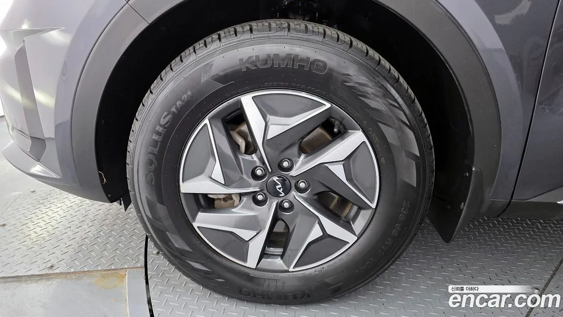 Kia Sorento — фото 10