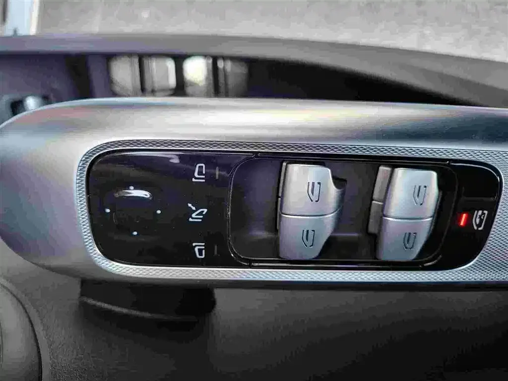Mercedes-Benz GLC 2023 из CN, фото 7