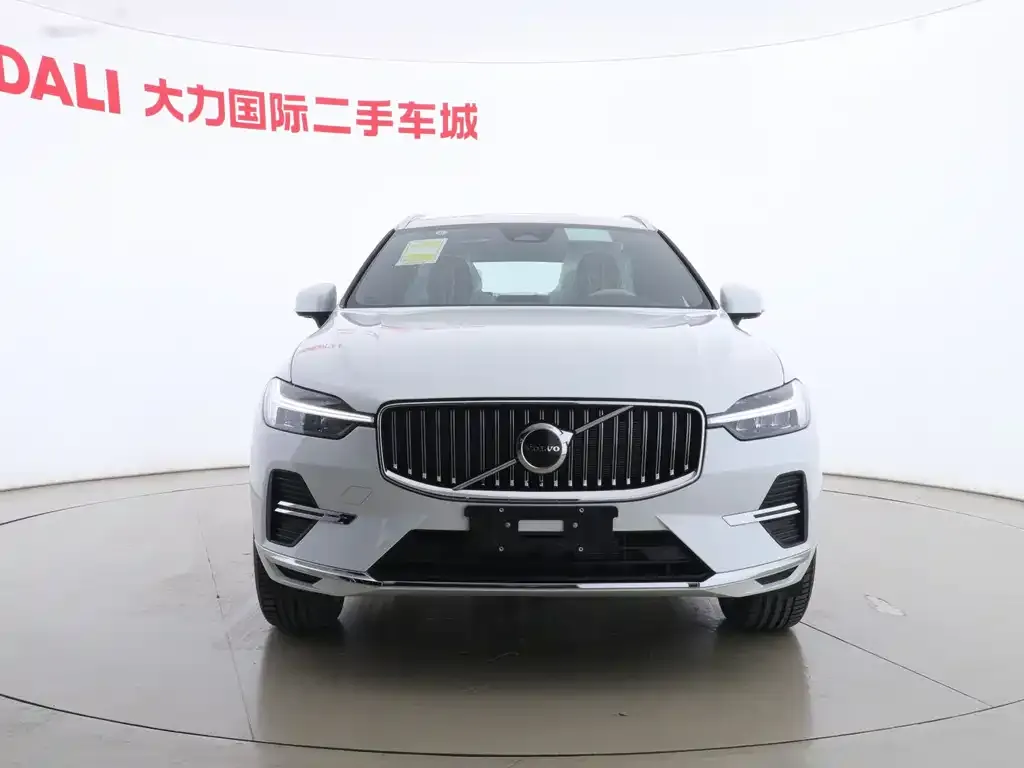 Volvo XC60 2024 из CN, фото 3