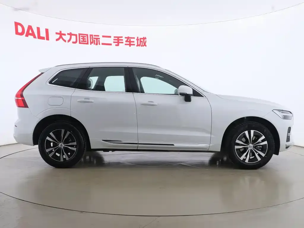 Volvo XC60 2024 из CN, фото 4