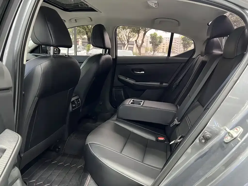 Nissan Sylphy 2022 из CN, фото 4