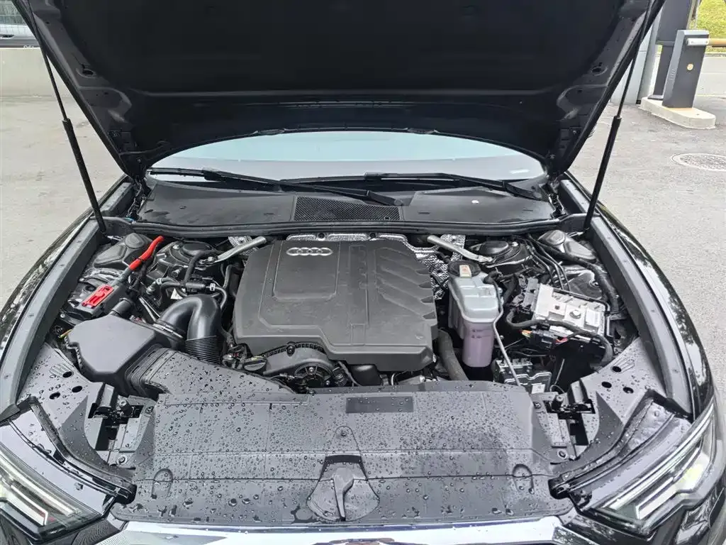 Audi A6L 2024 из CN, фото 5