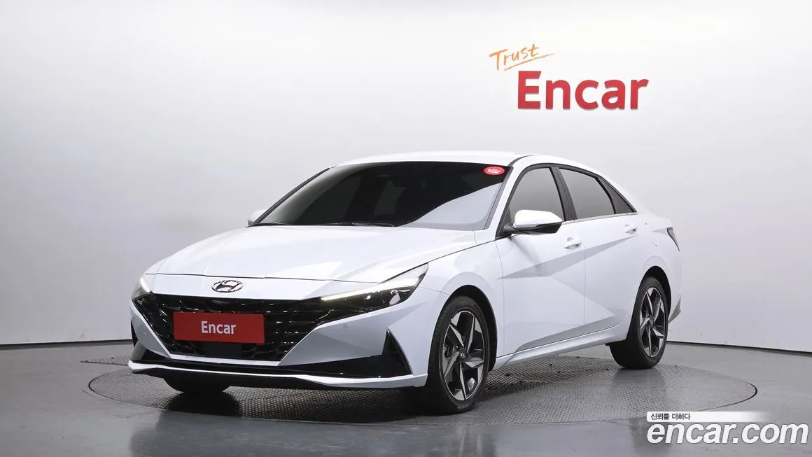 Hyundai AVANTE 2023 из KR, фото 1