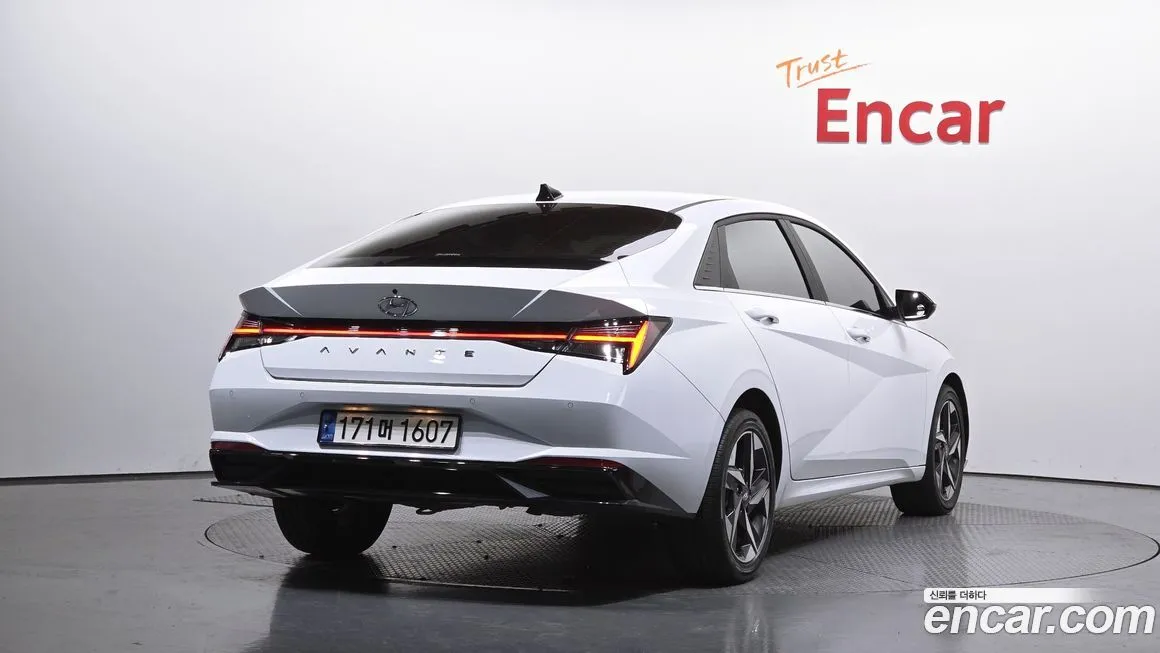 Hyundai AVANTE 2023 из KR, фото 3