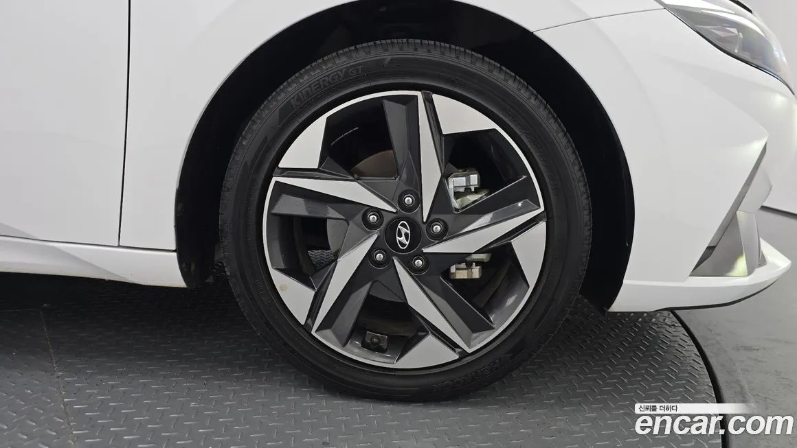Hyundai AVANTE 2023 из KR, фото 6
