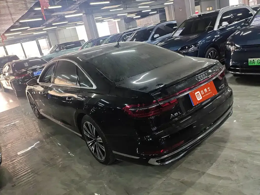 Audi A8 2024 из CN, фото 9