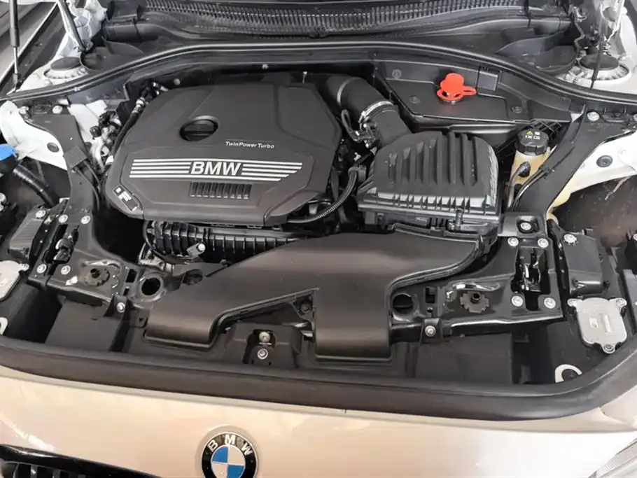 BMW 1 Series 2023 из CN, фото 10