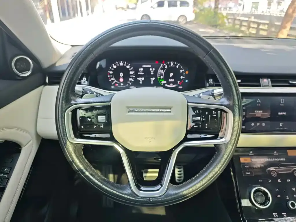 Land Rover Evoque PHEV 2022 из CN, фото 4