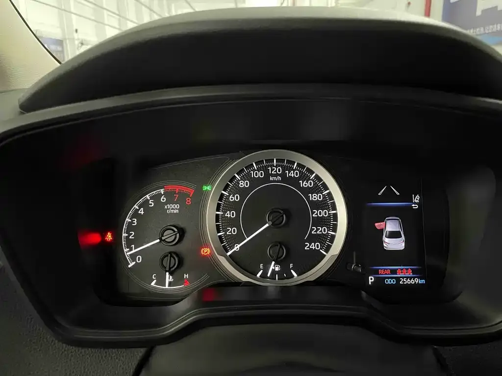 Toyota Corolla 2022 из CN, фото 7
