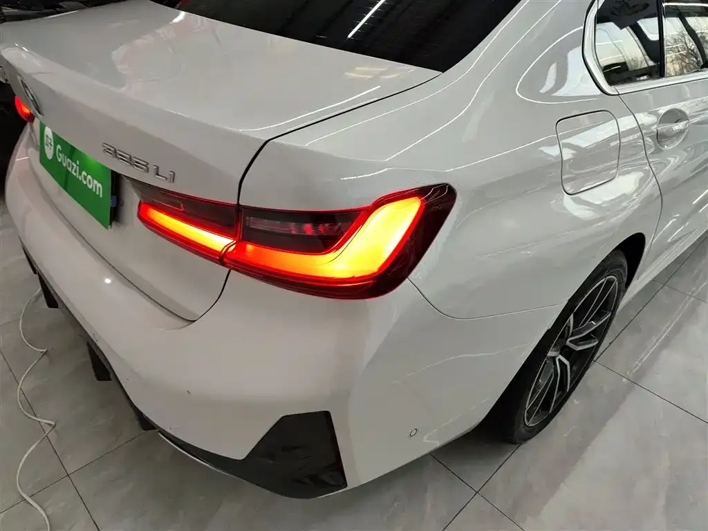 BMW 3 Series 2024 из CN, фото 10