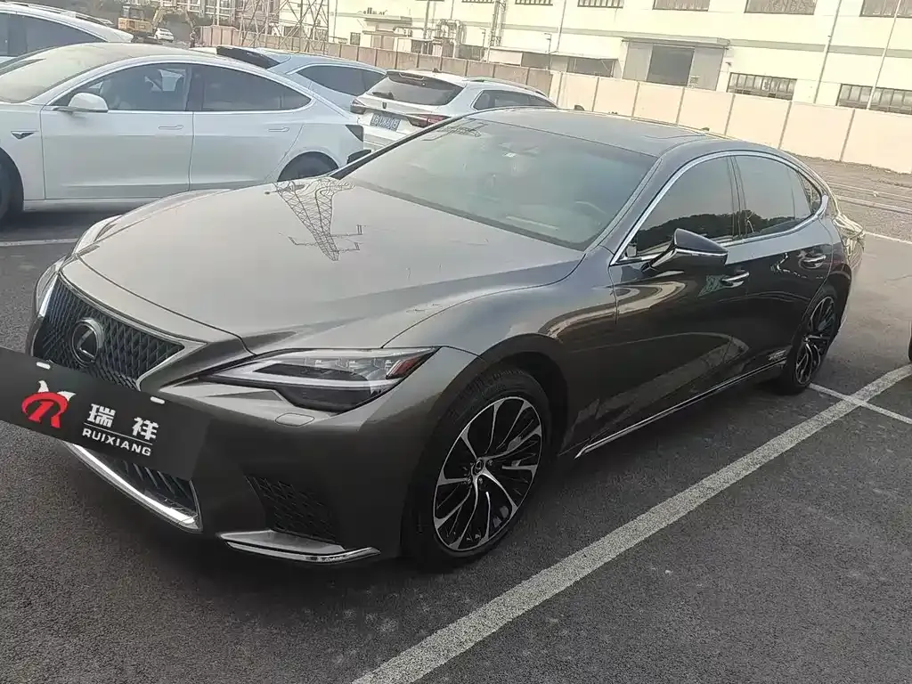 Lexus LS 2022 из CN, фото 1