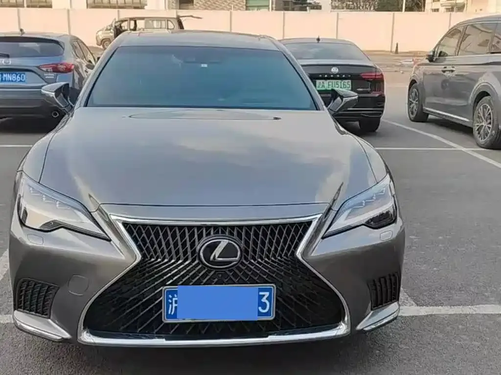 Lexus LS 2022 из CN, фото 2