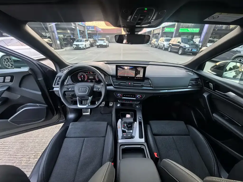 Audi Q5L Sportback 2025 из CN, фото 6